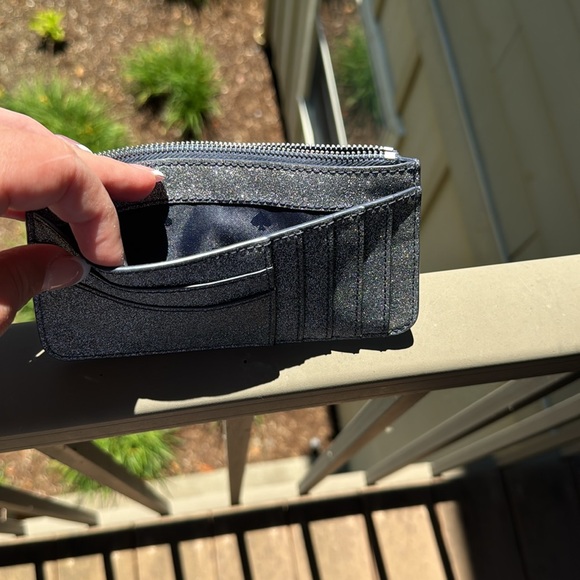 Kate Spade Lola Glitter Large Card Holder Slim Wallet - Picture 4 of 6